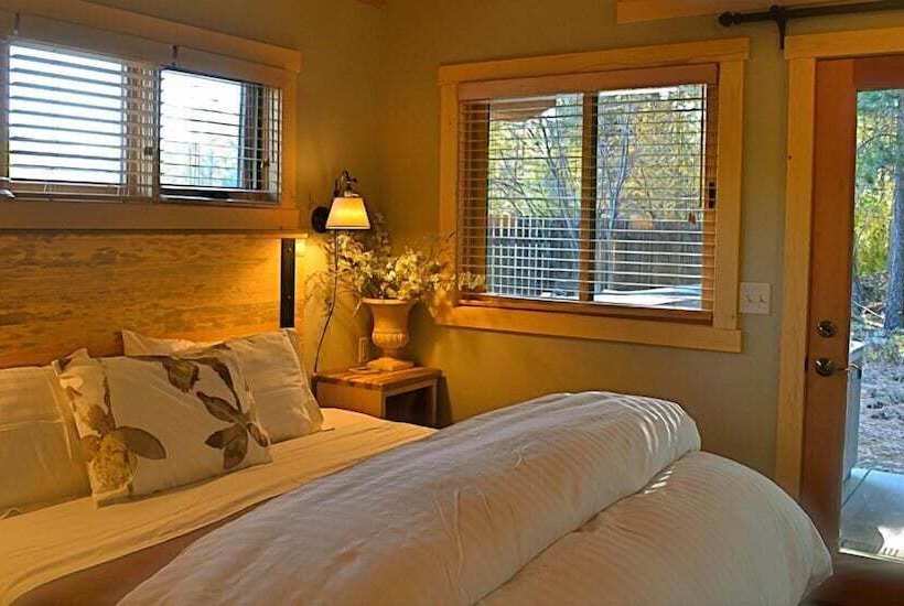 Hotel Chewuch Inn & Cabins