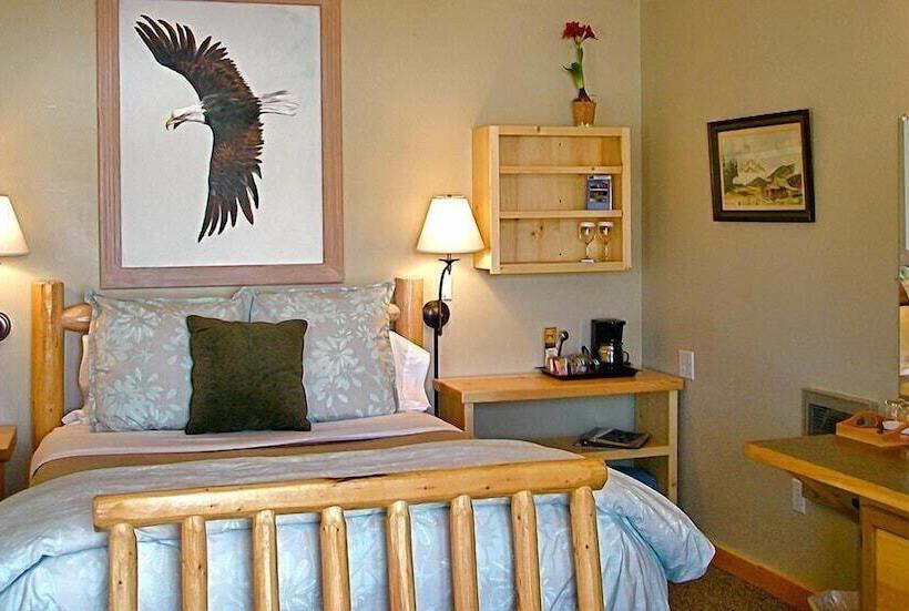 Hotel Chewuch Inn & Cabins