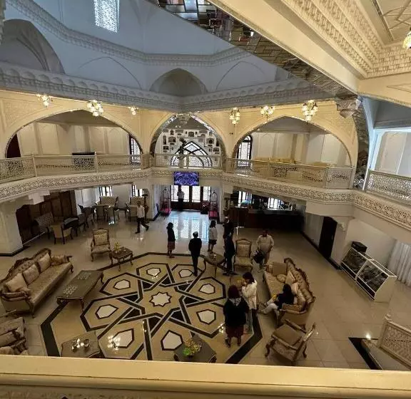 هتل Shahristan Plaza