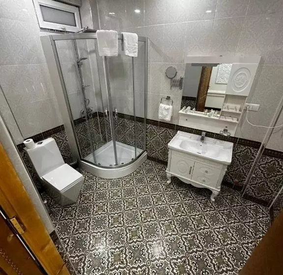 هتل Shahristan Plaza