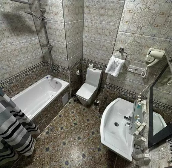 هتل Shahristan Plaza