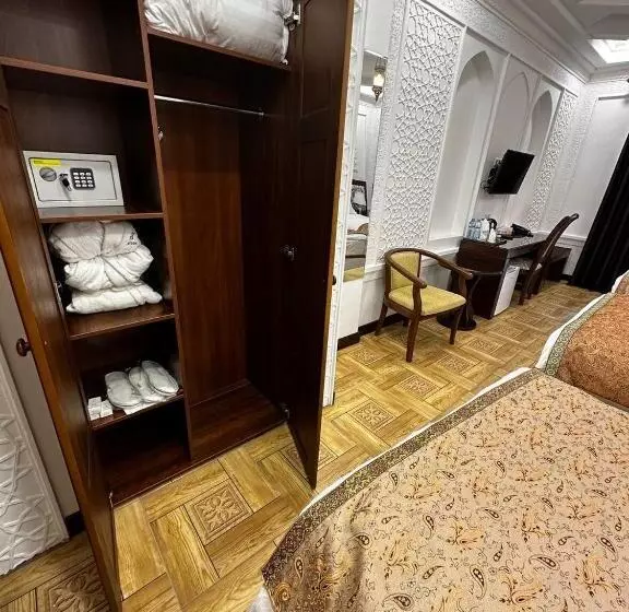 هتل Shahristan Plaza