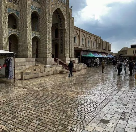 هتل Shahristan Plaza