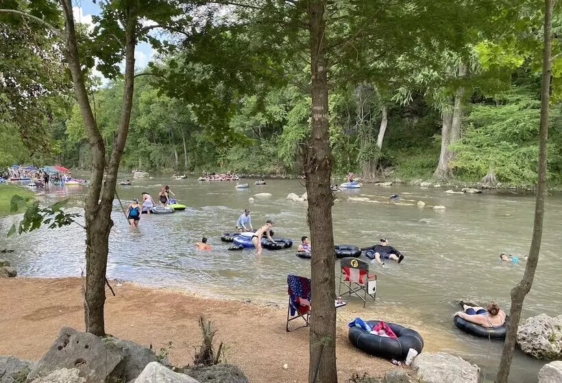 Hotelli Son S Guadalupe Glamping Tents