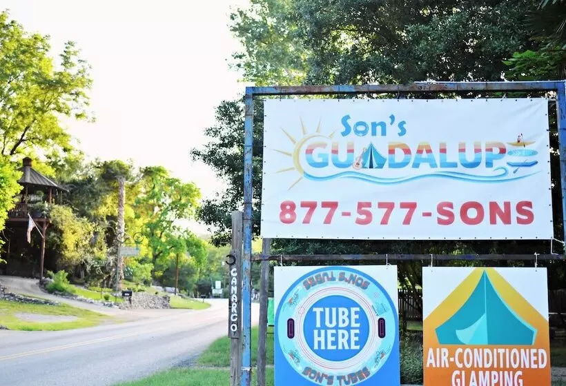 ホテル Son S Guadalupe Glamping Tents
