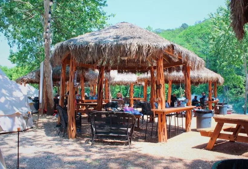 ホテル Son S Guadalupe Glamping Tents
