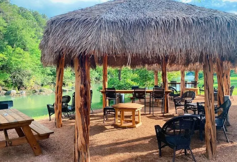 ホテル Son S Guadalupe Glamping Tents