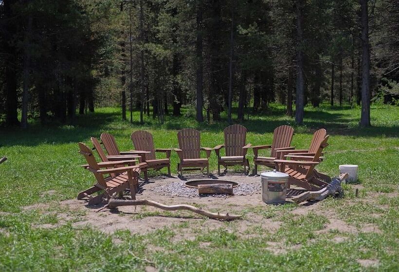 호텔 Starlight Retreat Yellowstone