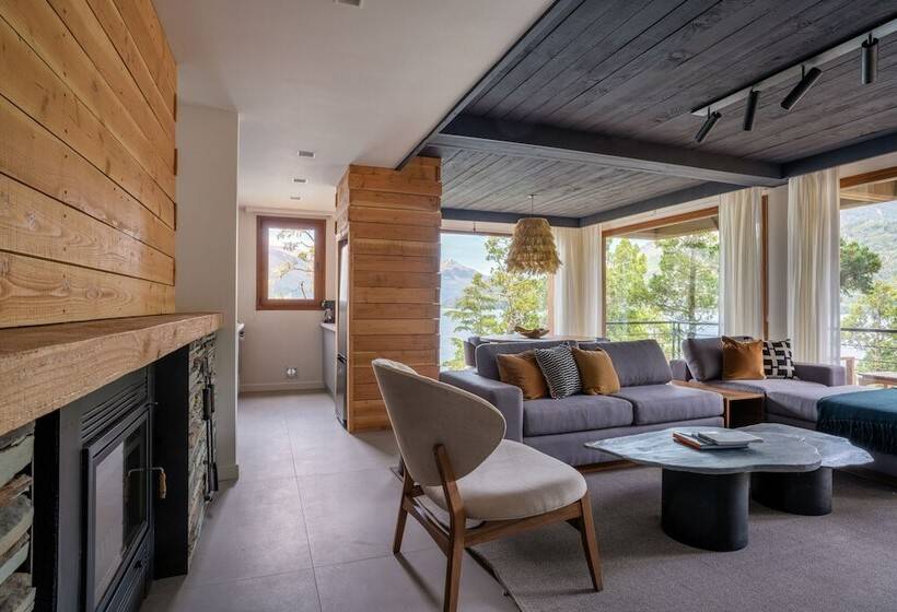 هتل Suites Del Lago Cipres