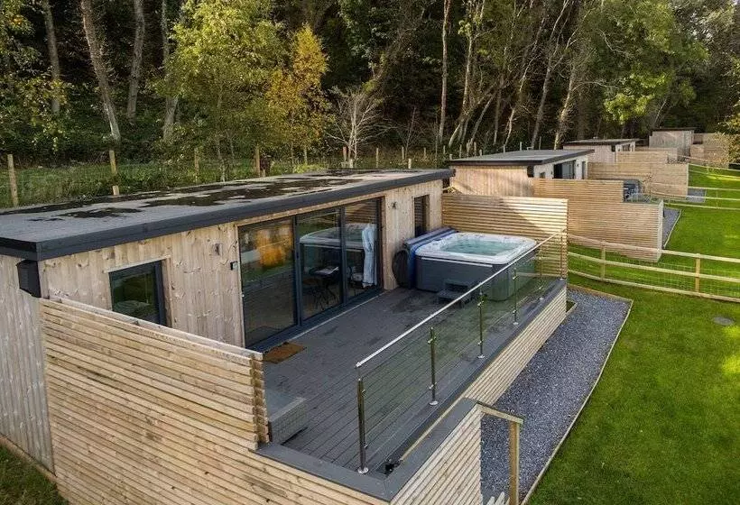 Langland Bay Lookout   Cabin   Landimore