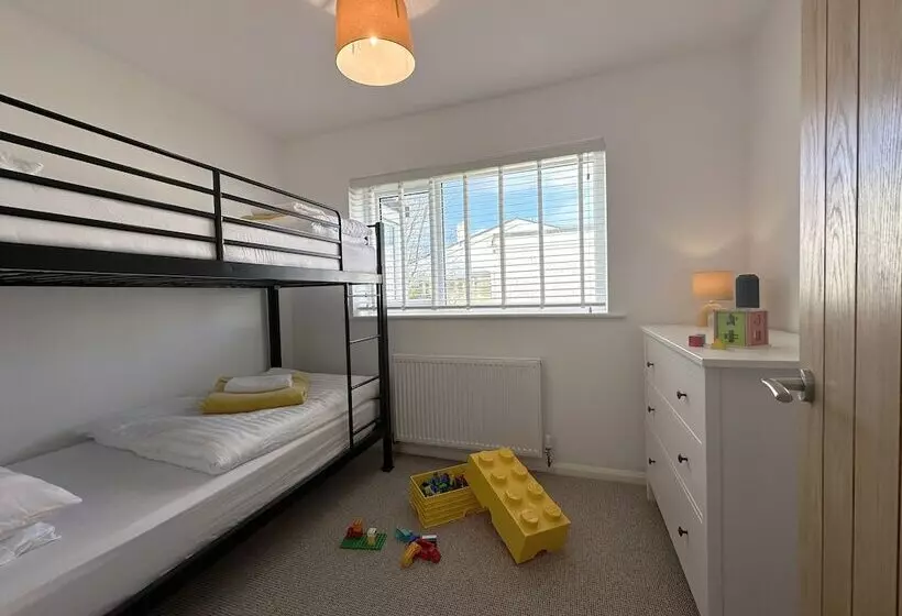 レジデンス 3 Bed House In Llanfaelog, Near Rhosneigr