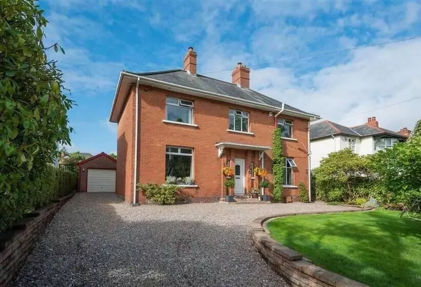 Residenssi Delightful Family Home