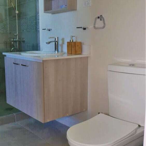 اقامتگاه Lux Sea View Camelot Village Discovery Bay