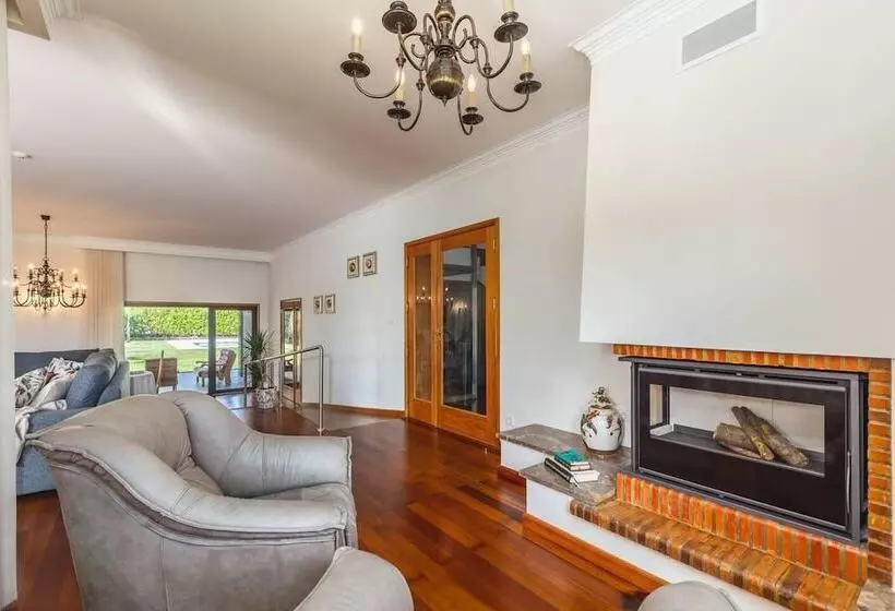 Residenssi Stunning 6 Bed House In Brito, Guimaraes
