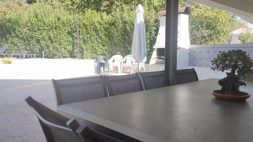 Residenssi Stunning 6 Bed House In Brito, Guimaraes