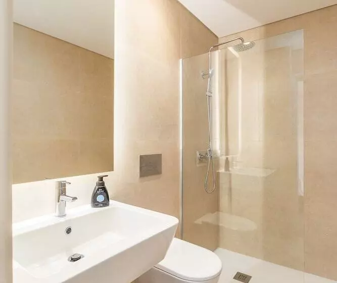 Residenssi Stunning 6 Bed House In Brito, Guimaraes