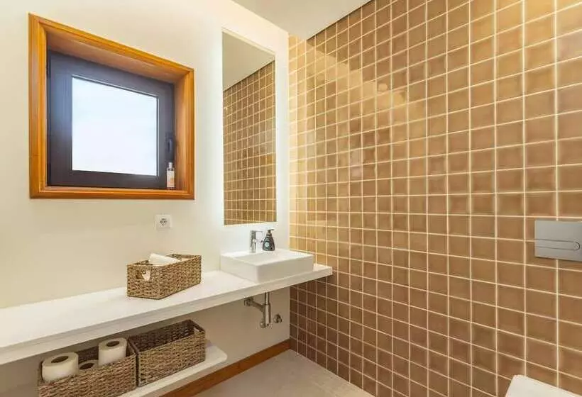 Residenssi Stunning 6 Bed House In Brito, Guimaraes