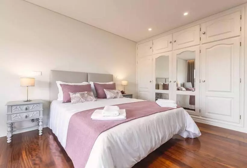 Residenssi Stunning 6 Bed House In Brito, Guimaraes