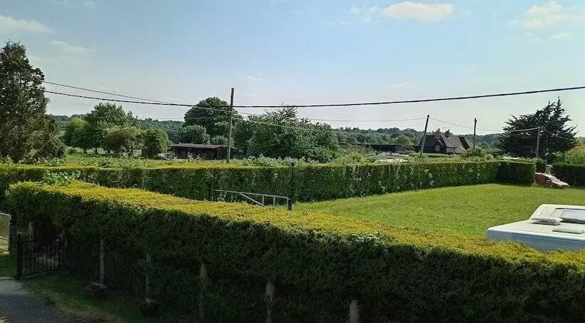 3 Bed Cottage In Quiet & Green Wallington