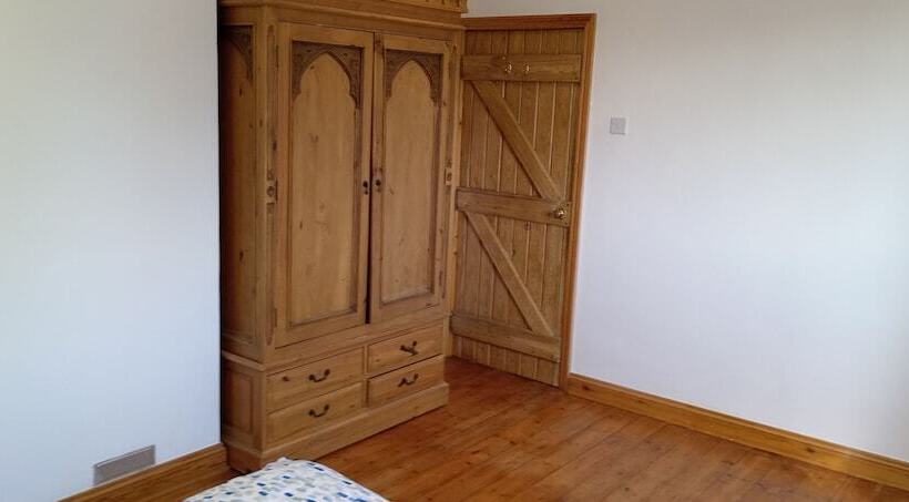 3 Bed Cottage In Quiet & Green Wallington