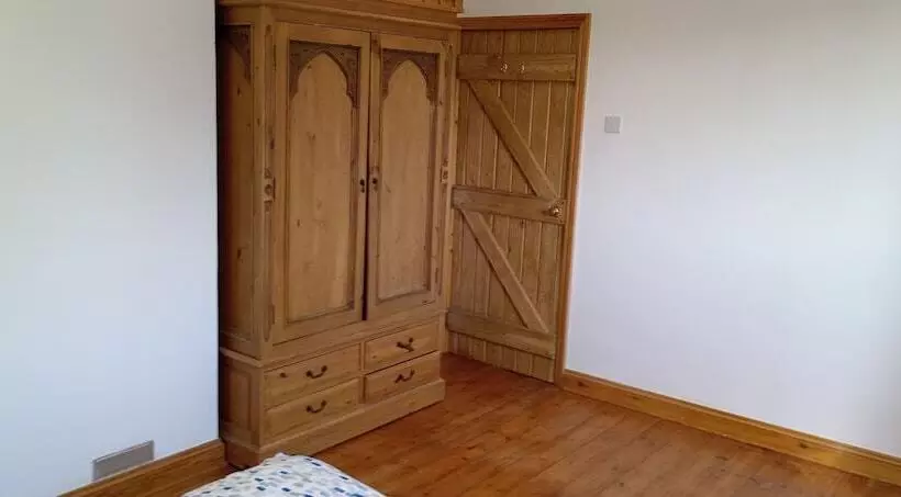 3 Bed Cottage In Quiet & Green Wallington