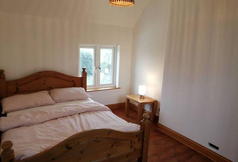 3 Bed Cottage In Quiet & Green Wallington