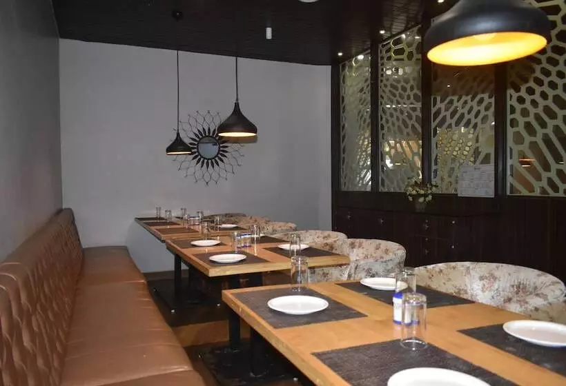 Annandam Inn Hotel Anand