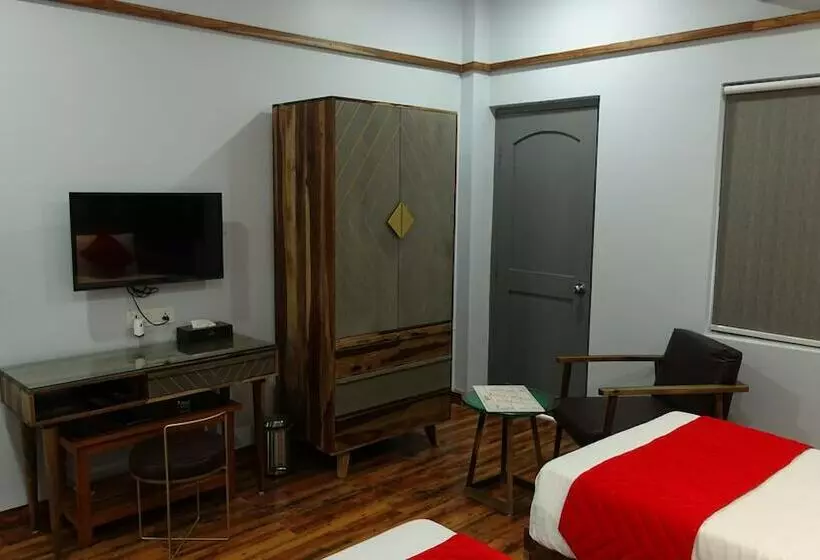 Annandam Inn Hotel Anand