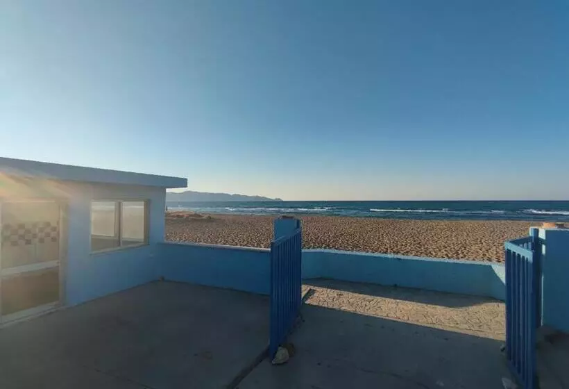 ベッドアンドブレックファースト Tsagarakis Beach