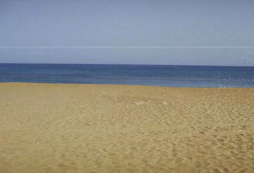 ベッドアンドブレックファースト Tsagarakis Beach