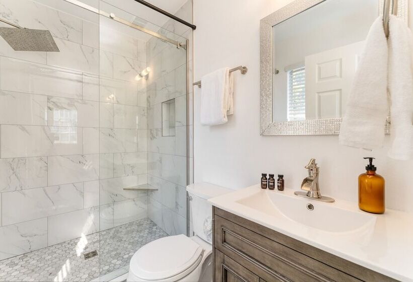 Halo By Avantstay Walk To Beach + Private Pool