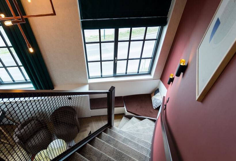 בית מלון כפרי De Timmerfabriek  Kloeg Collection