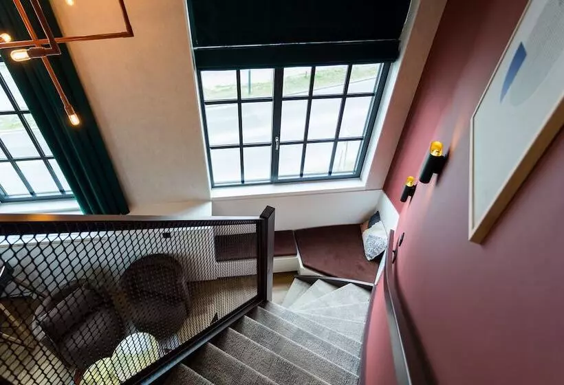 Hotelli De Timmerfabriek  Kloeg Collection