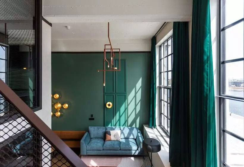 Hotelli De Timmerfabriek  Kloeg Collection