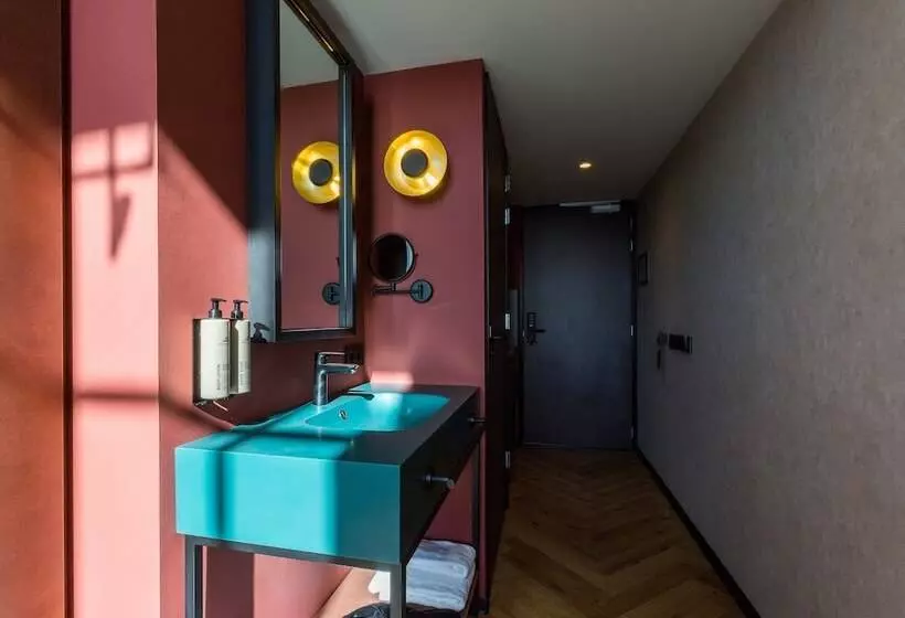 Hotelli De Timmerfabriek  Kloeg Collection