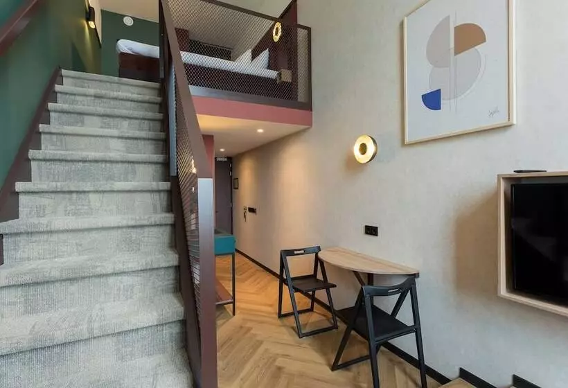 Hotelli De Timmerfabriek  Kloeg Collection