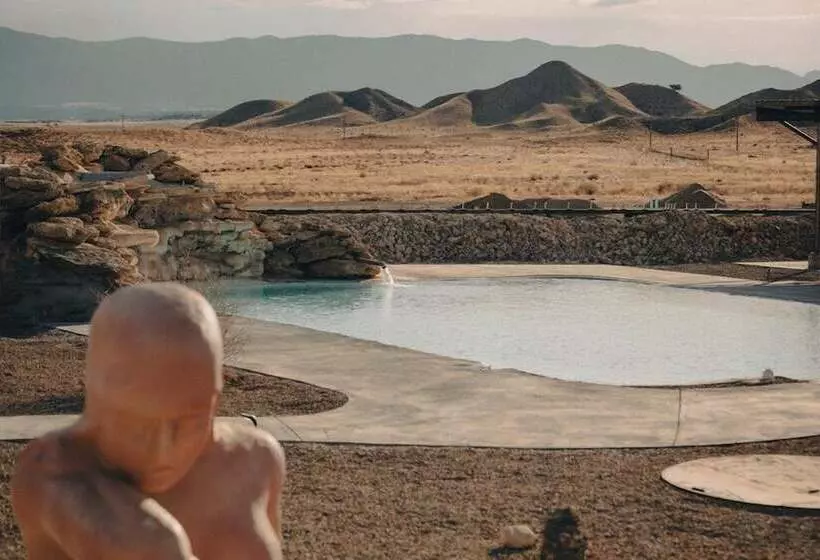 ホテル Desert Reef Hot Springs