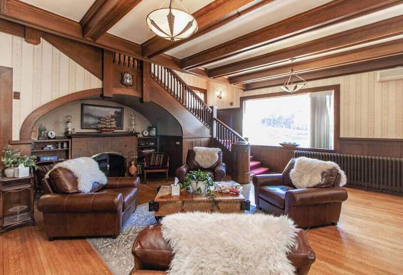 فندق Gg Barnum Mansion