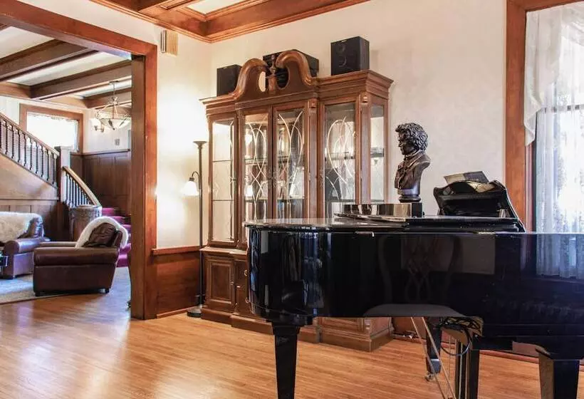 Hotelli Gg Barnum Mansion
