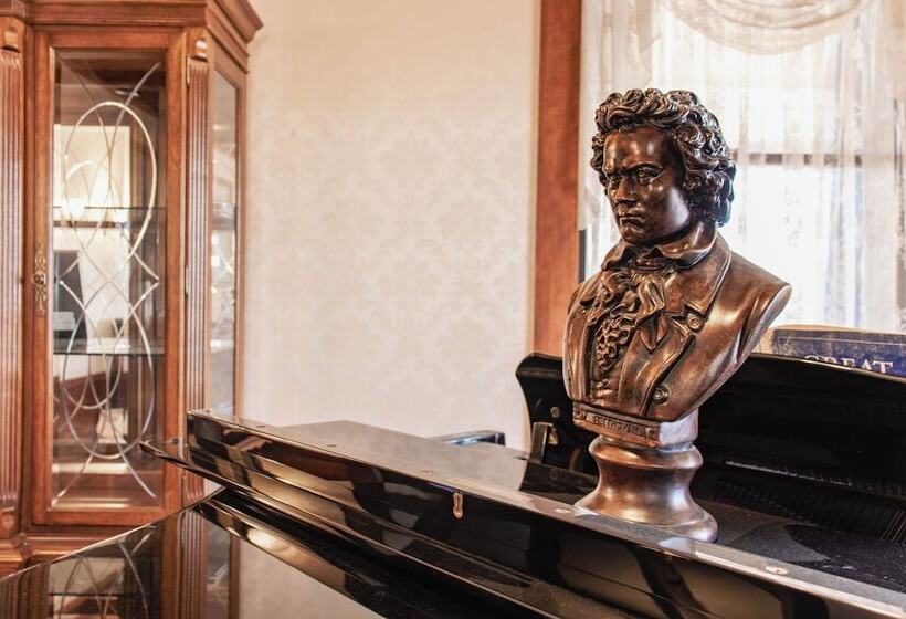 فندق Gg Barnum Mansion