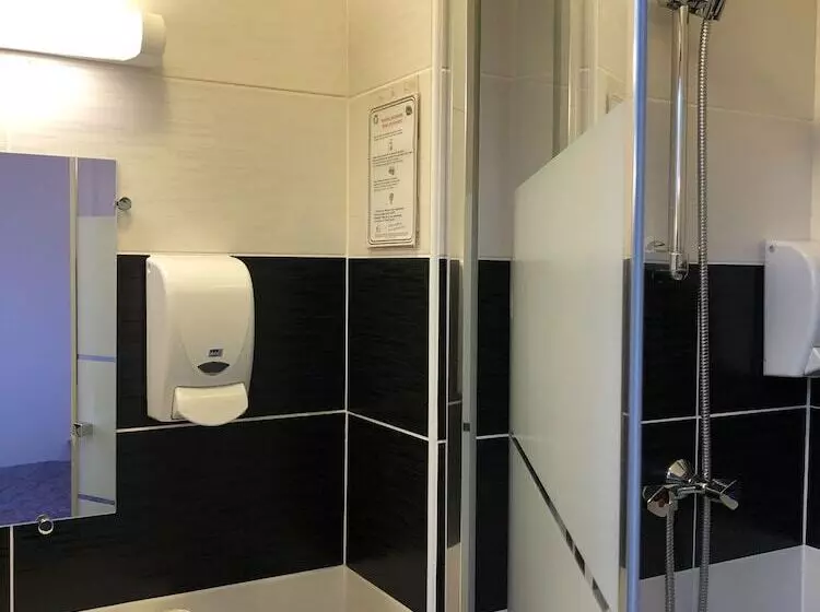 Hotelli Hostellerie Au Rendez Vous Des Amis