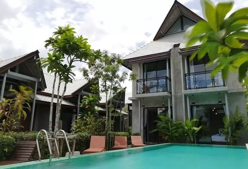 Hotelli Jr Place At Klong Muang Beach Krabi