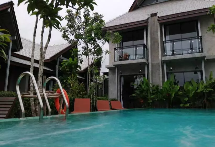 Hotelli Jr Place At Klong Muang Beach Krabi
