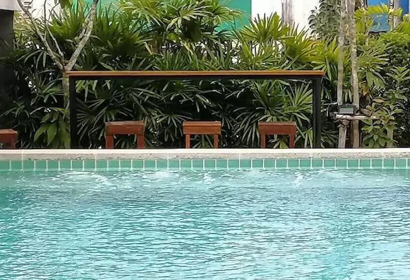 Hotelli Jr Place At Klong Muang Beach Krabi