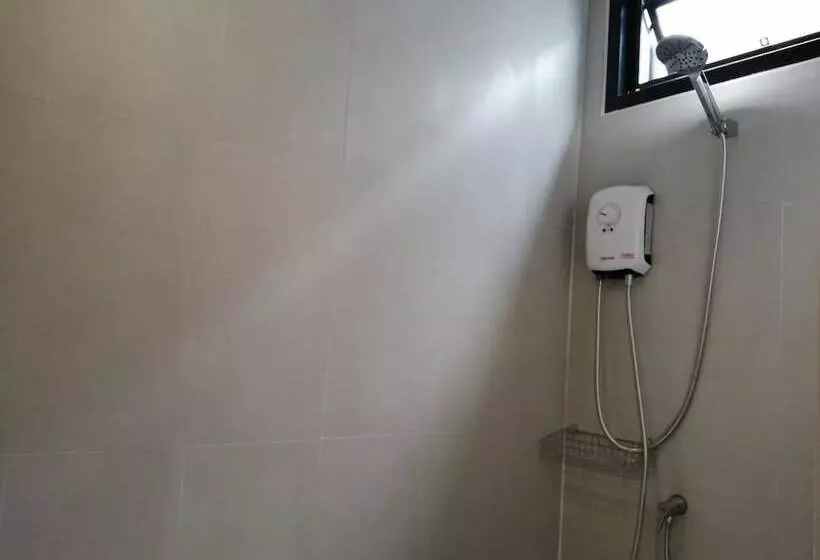 Hotelli Jr Place At Klong Muang Beach Krabi