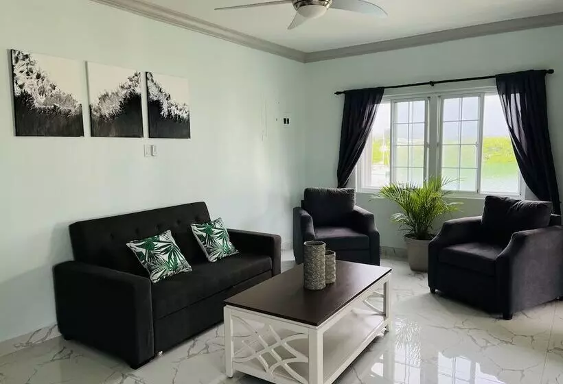 هتل Luxury Apartments And Rooms The Lagoons