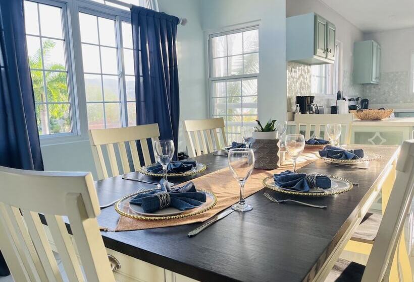 هتل Luxury Apartments And Rooms The Lagoons