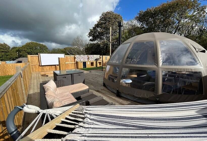 Hotelli Moonlight Dome Tent