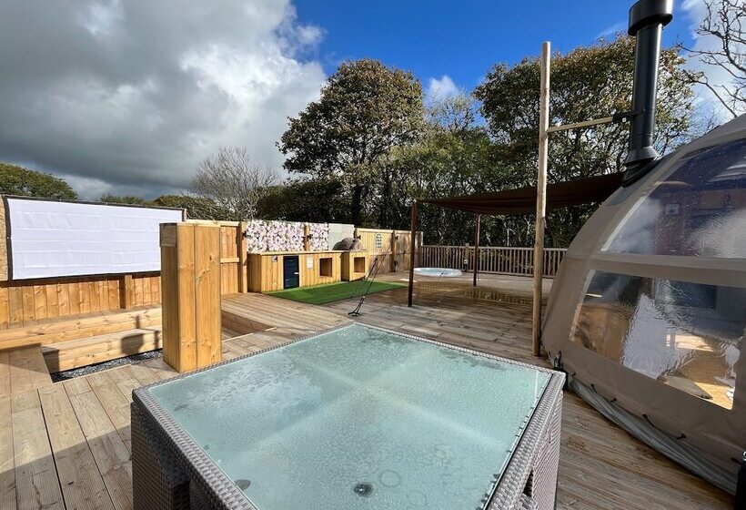 Hotelli Moonlight Dome Tent