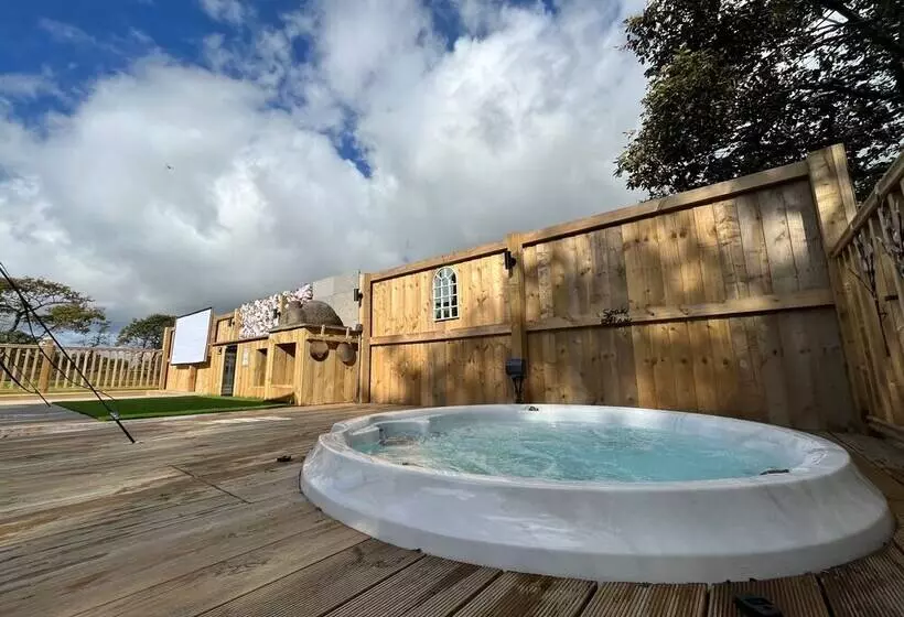 Hotelli Moonlight Dome Tent